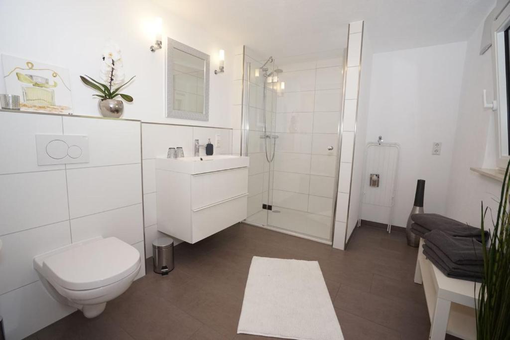 York Cottage Garden room 3